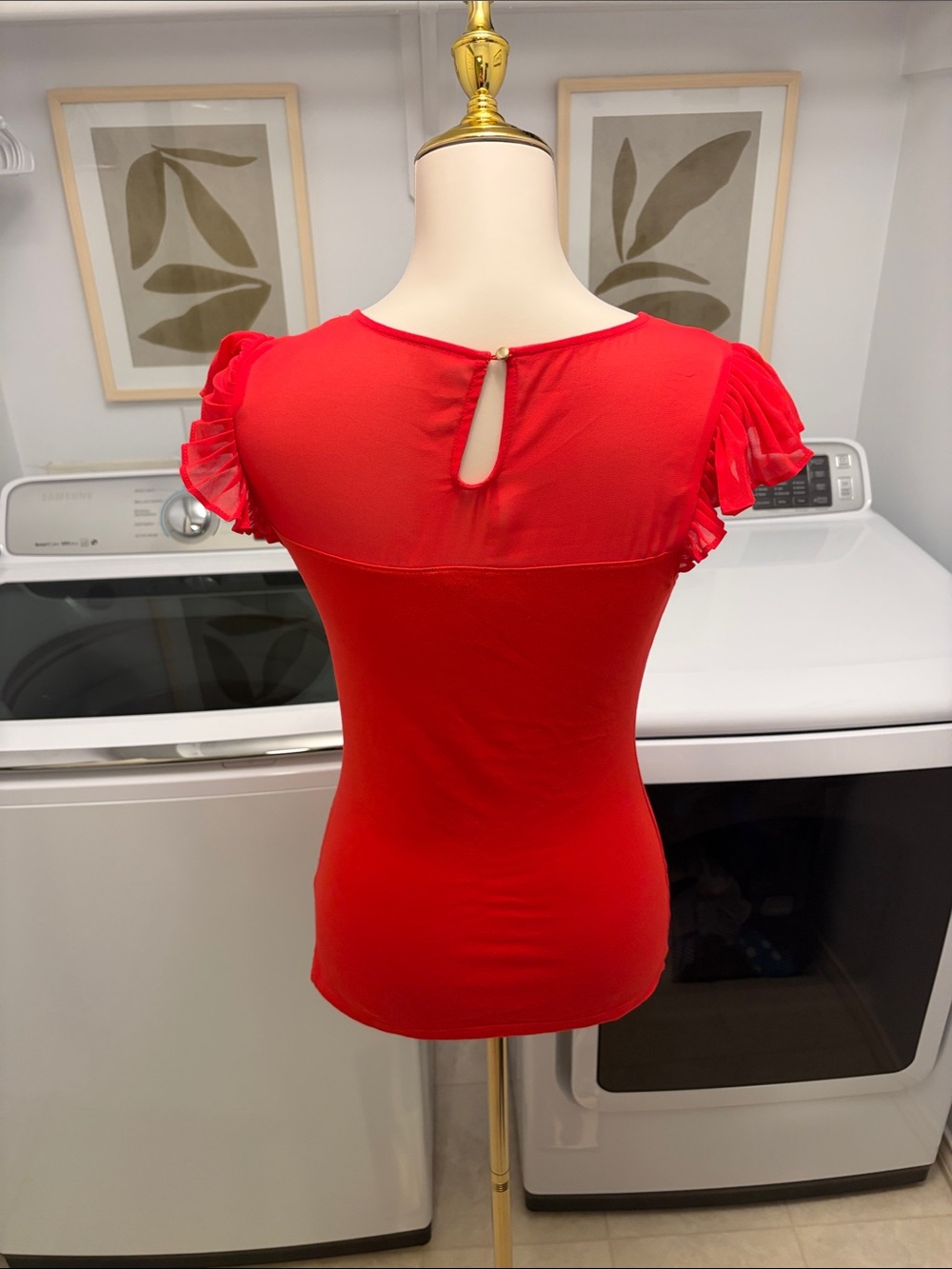 Used Red Ruffle Sleeve Women’s Top - Picture 2 of 5